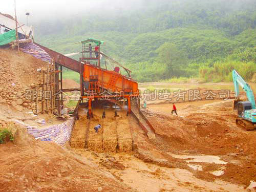 振動篩溜槽洗選機組 振動篩溜槽洗選機組